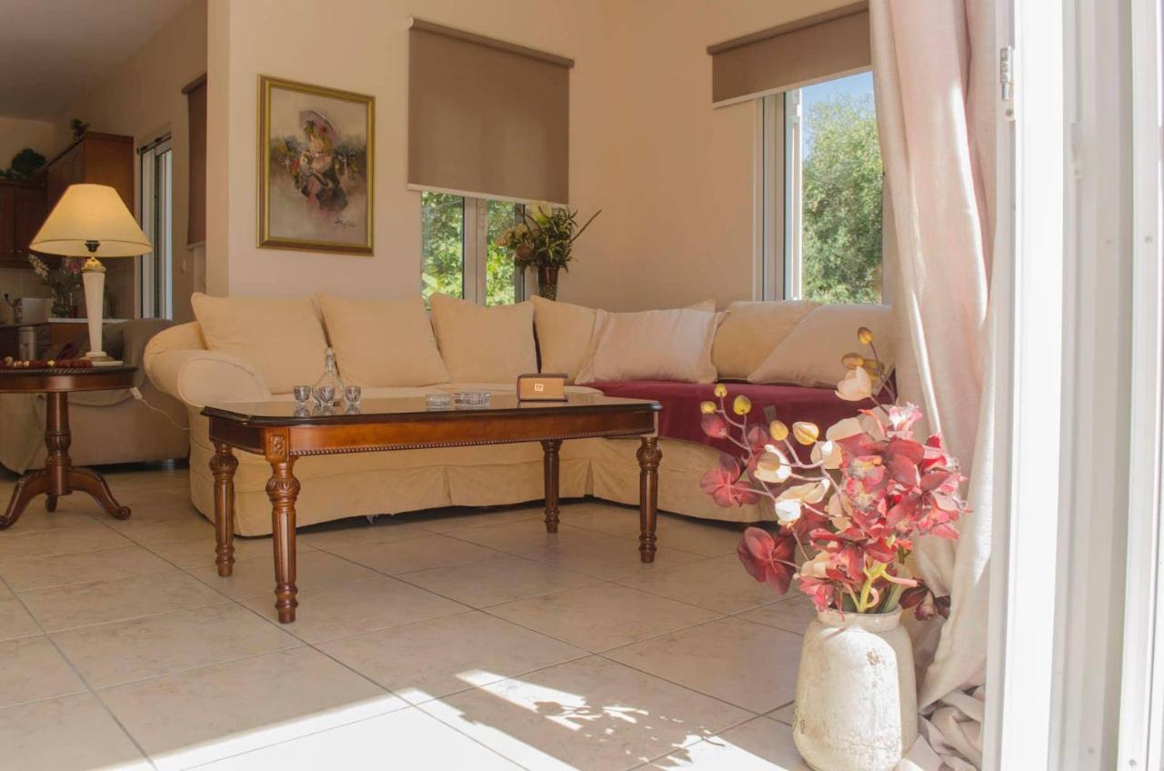 Villa Aretaki Kalamaki Exteriér fotografie